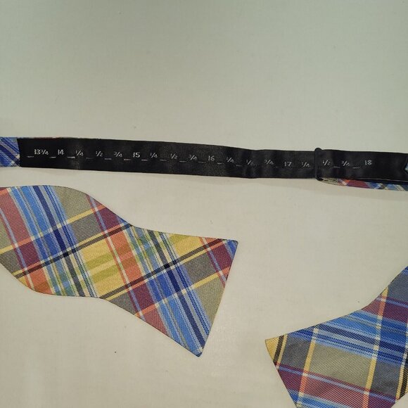 Tommy Hilfiger Bowtie Men Adjustable Size 13 3/4-18" Silk Plaid Preppy - Picture 4 of 8